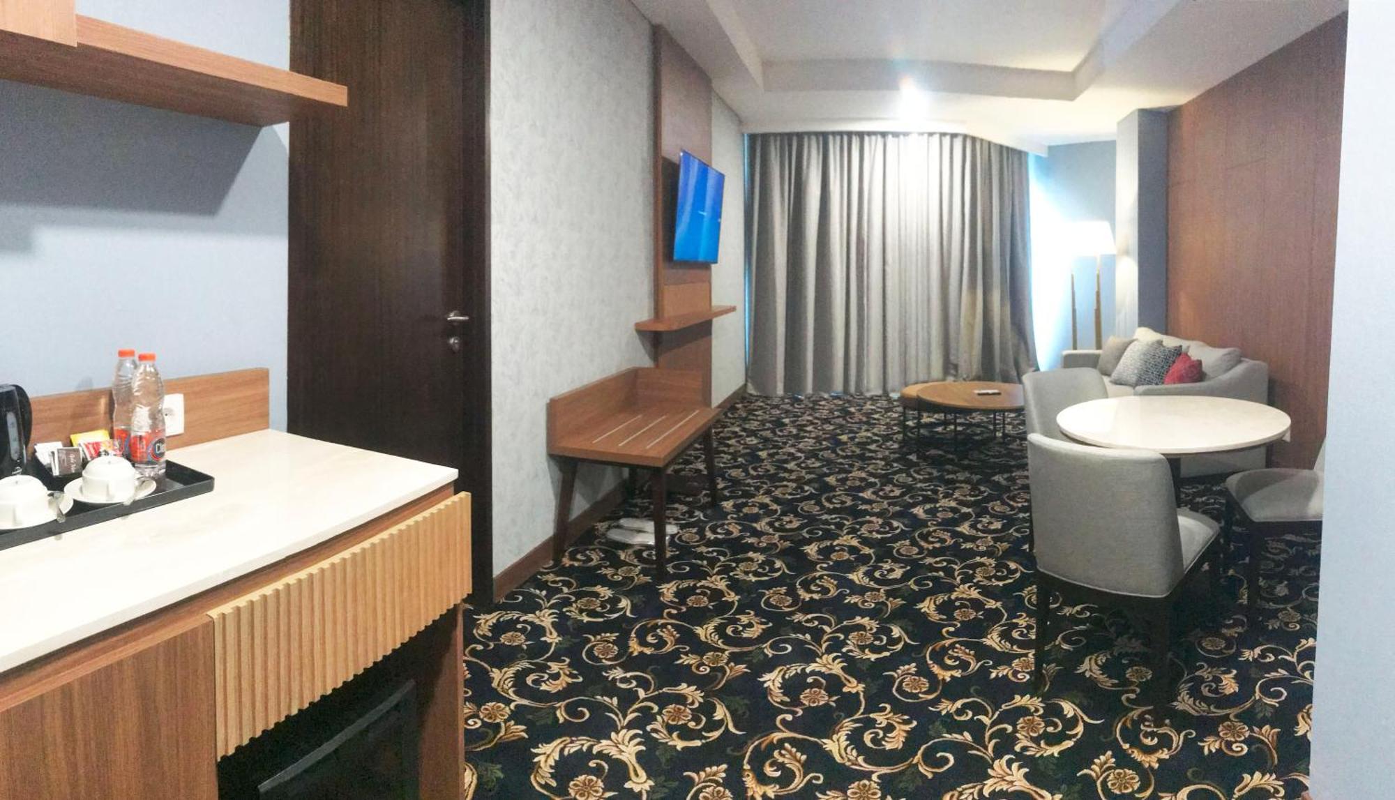 Labersa Hotel & Convention Center Samosir Sinapuran المظهر الخارجي الصورة