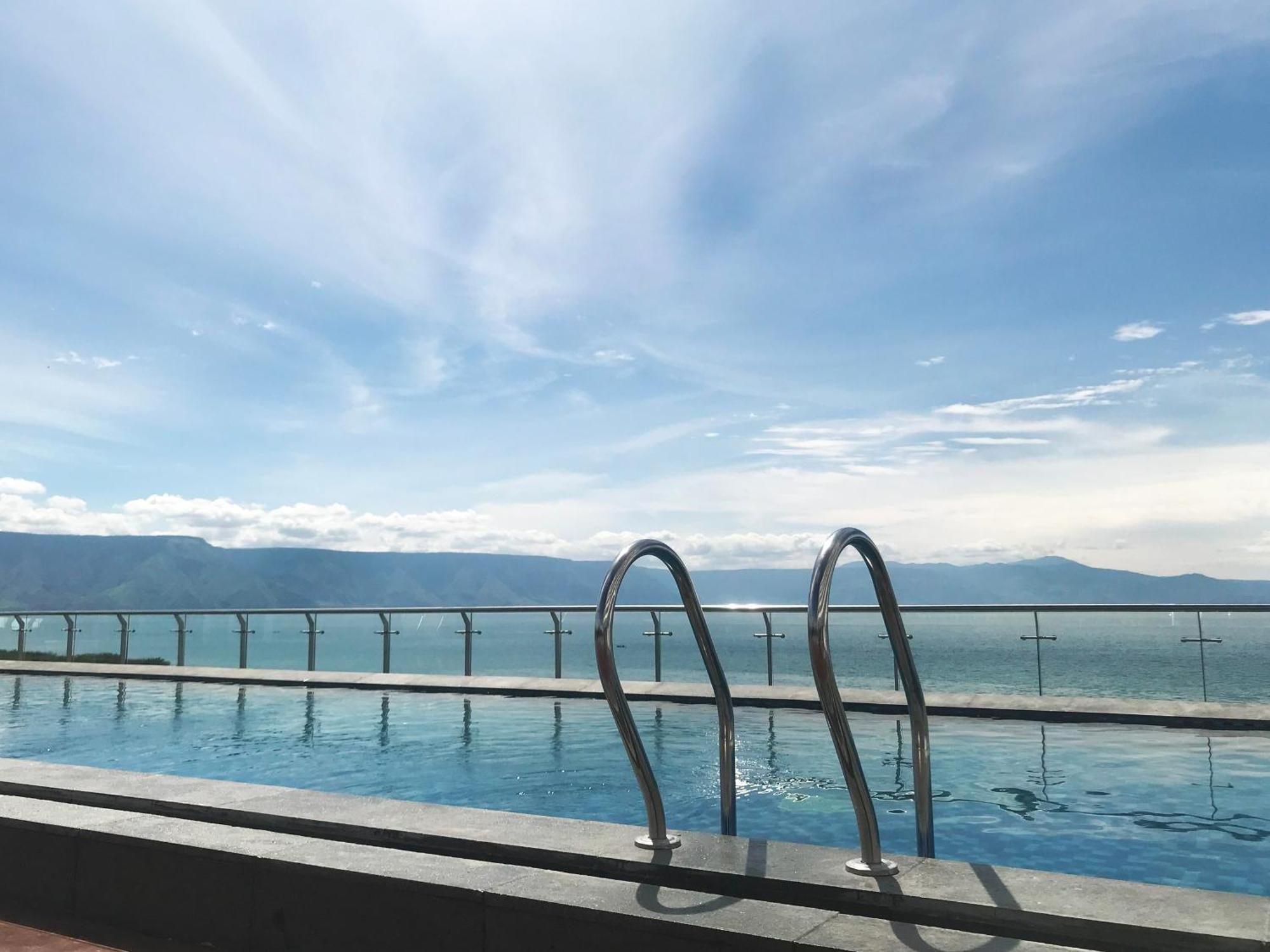 Labersa Hotel & Convention Center Samosir Sinapuran المظهر الخارجي الصورة